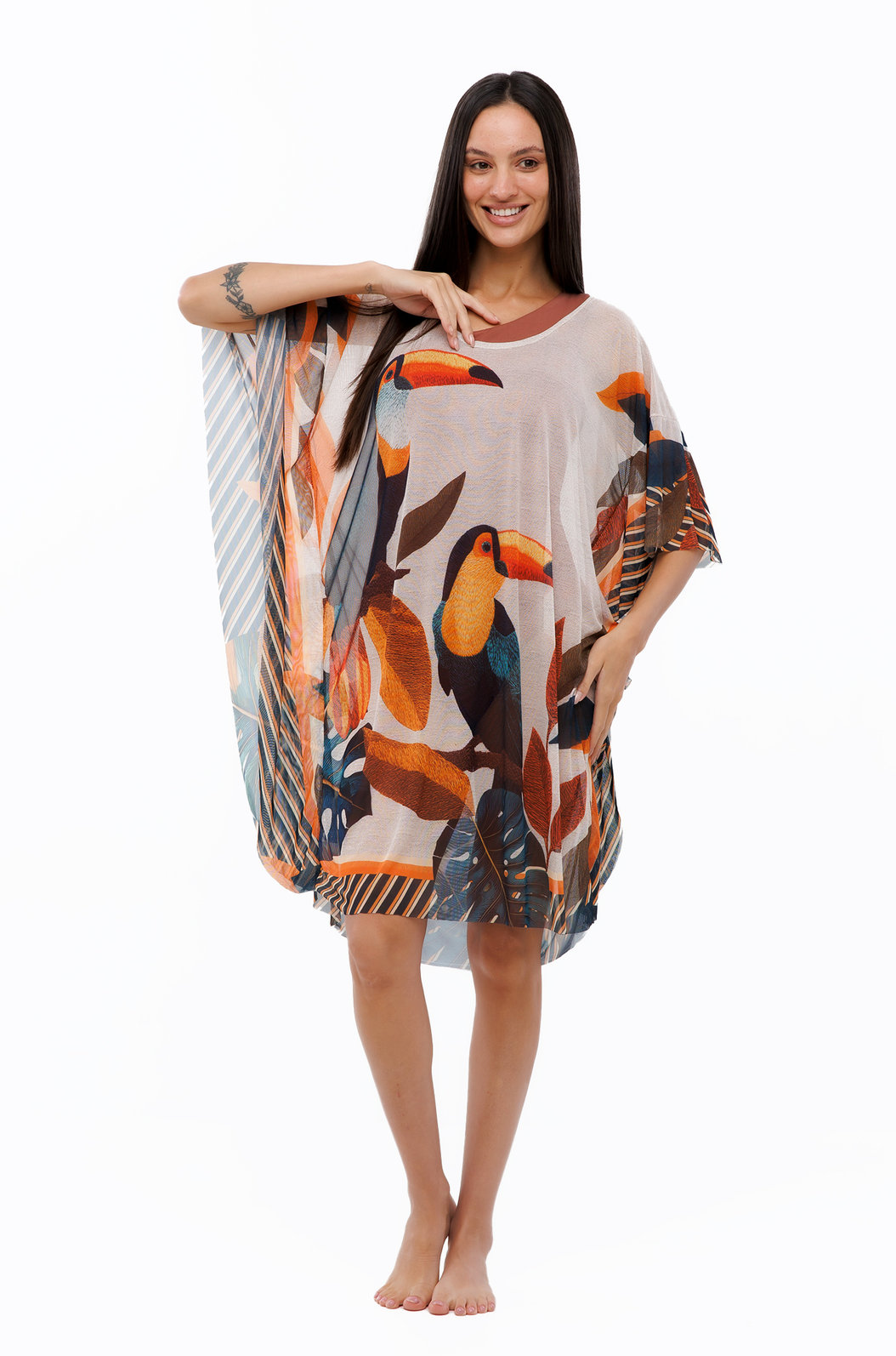 Saída de Praia Kaftan Tule Maré Estampada Tucanos Tela Bordada Saída de Praia Kaftan Tule Maré Estampada Tucanos Tela Bordada