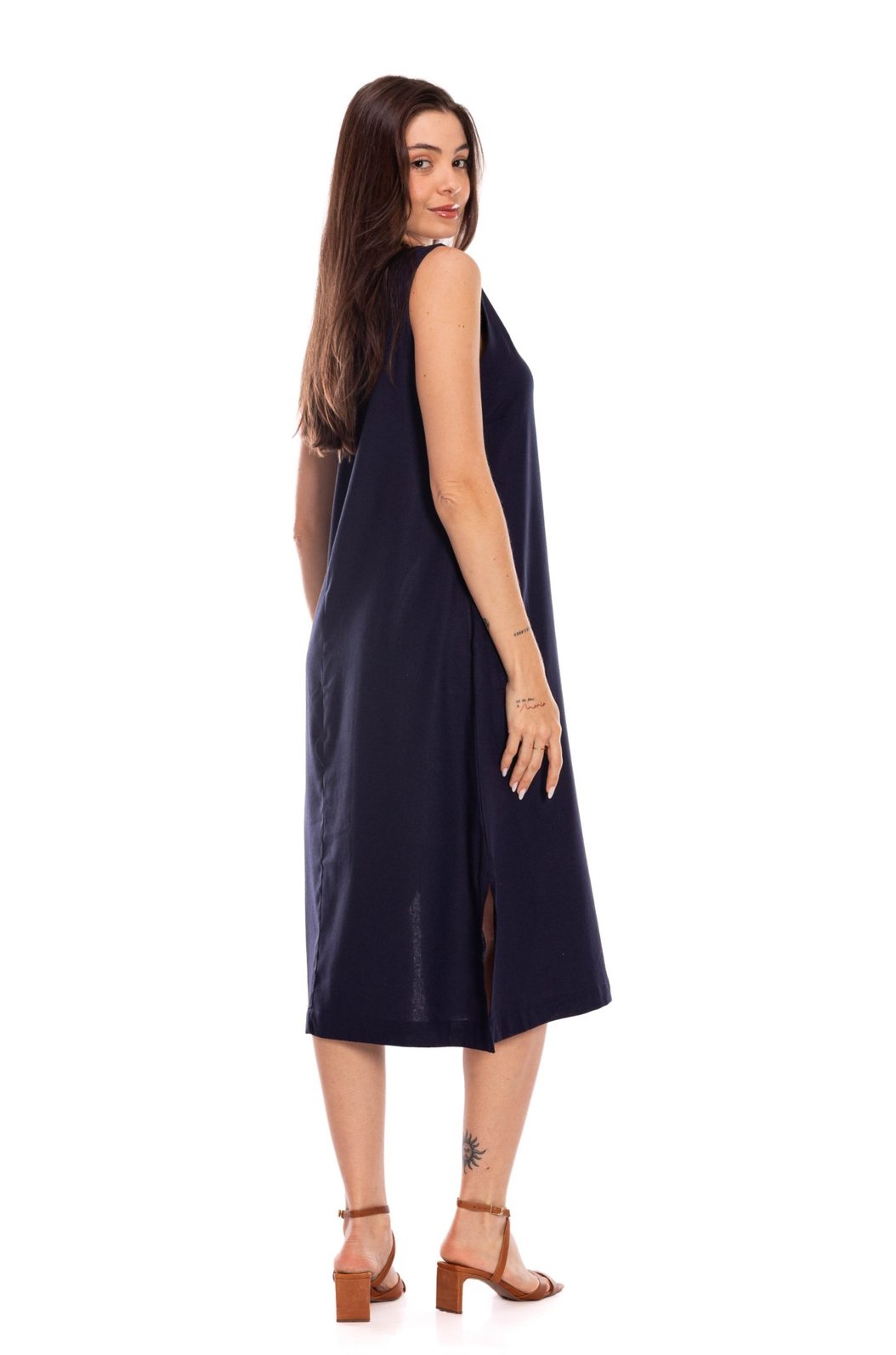 Vestido Feminino Linho Clássico com Bolso Marinho Vestido Feminino Linho Clássico com Bolso Marinho