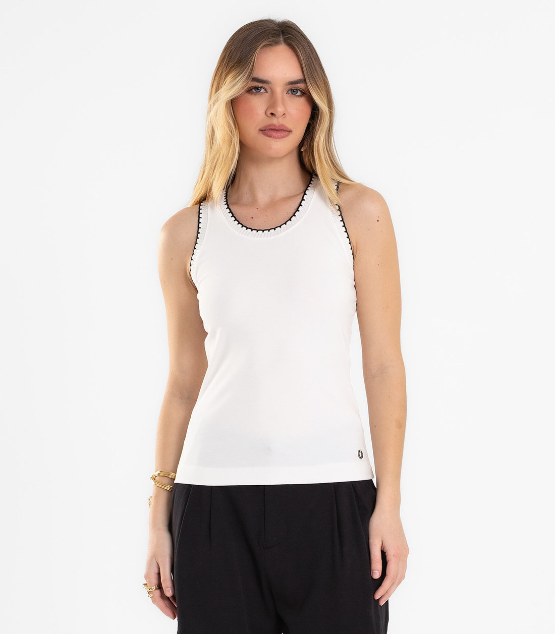 Regata Feminina Com Decote Em U Endless Regata Feminina Com Decote Em U Endless