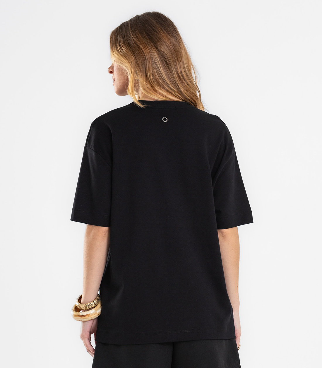 T Shirt Feminina Com Estampa Localizada Endless T Shirt Feminina Com Estampa Localizada Endless