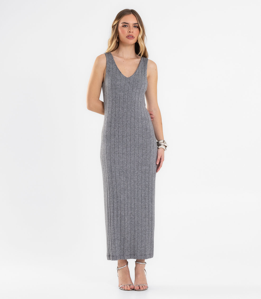 Vestido Feminino Midi Decote Em V Endless Vestido Feminino Midi Decote Em V Endless