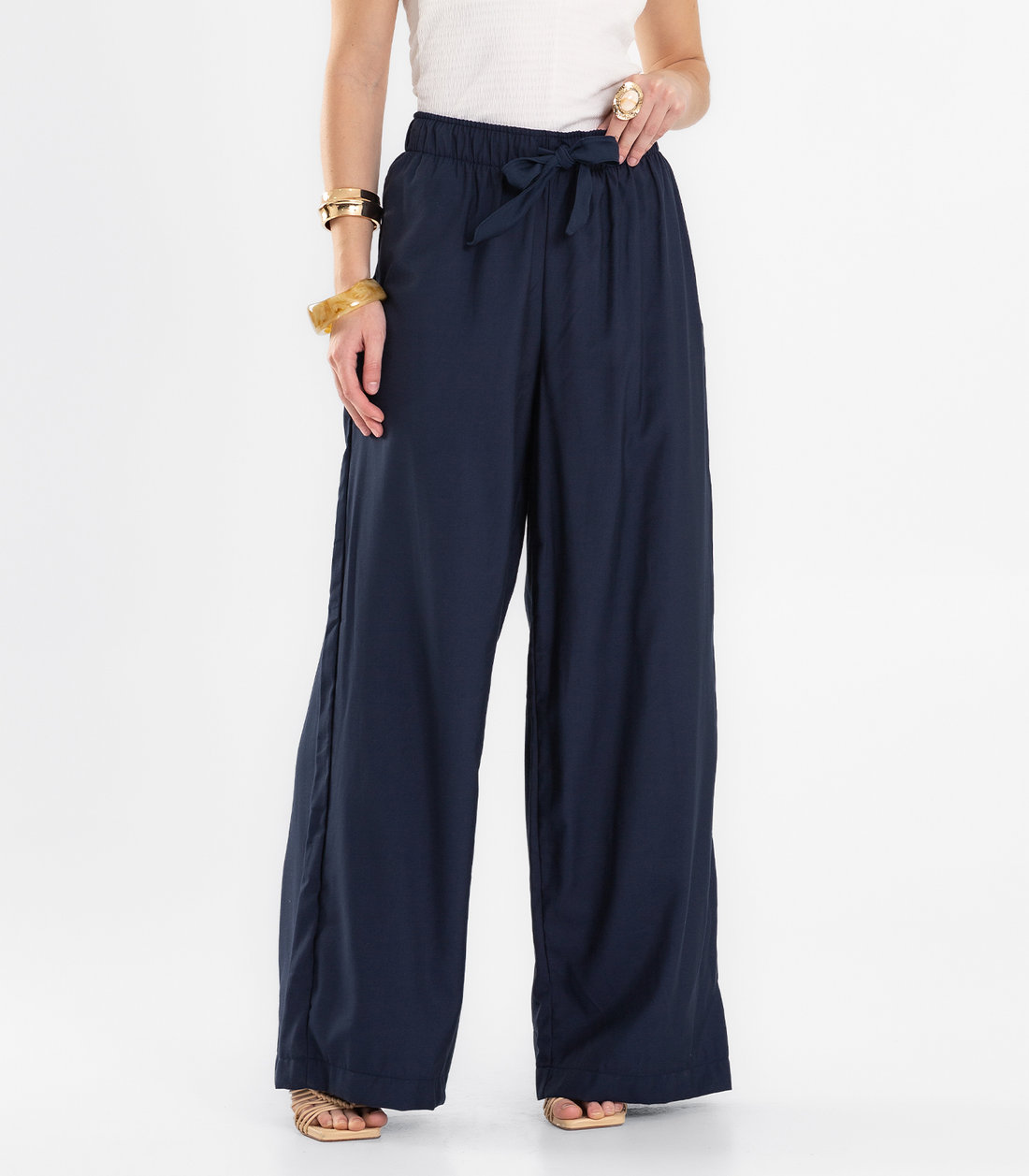 Calça Feminina Pantalona Em Alfaiataria Endless Calça Feminina Pantalona Em Alfaiataria Endless