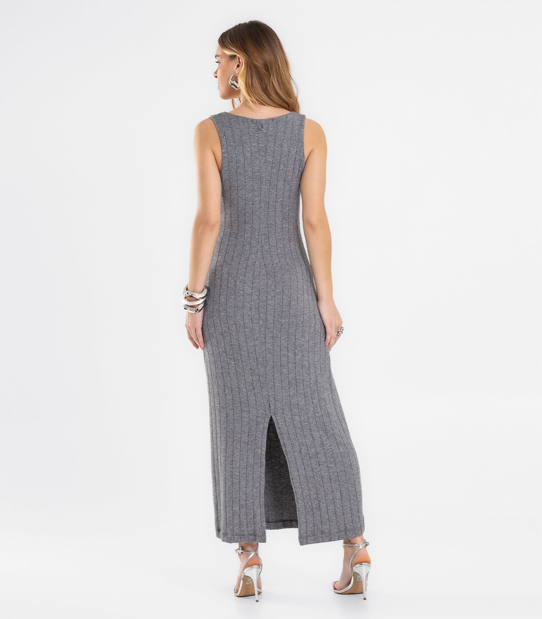 Vestido Feminino Midi Decote Em V Endless Vestido Feminino Midi Decote Em V Endless