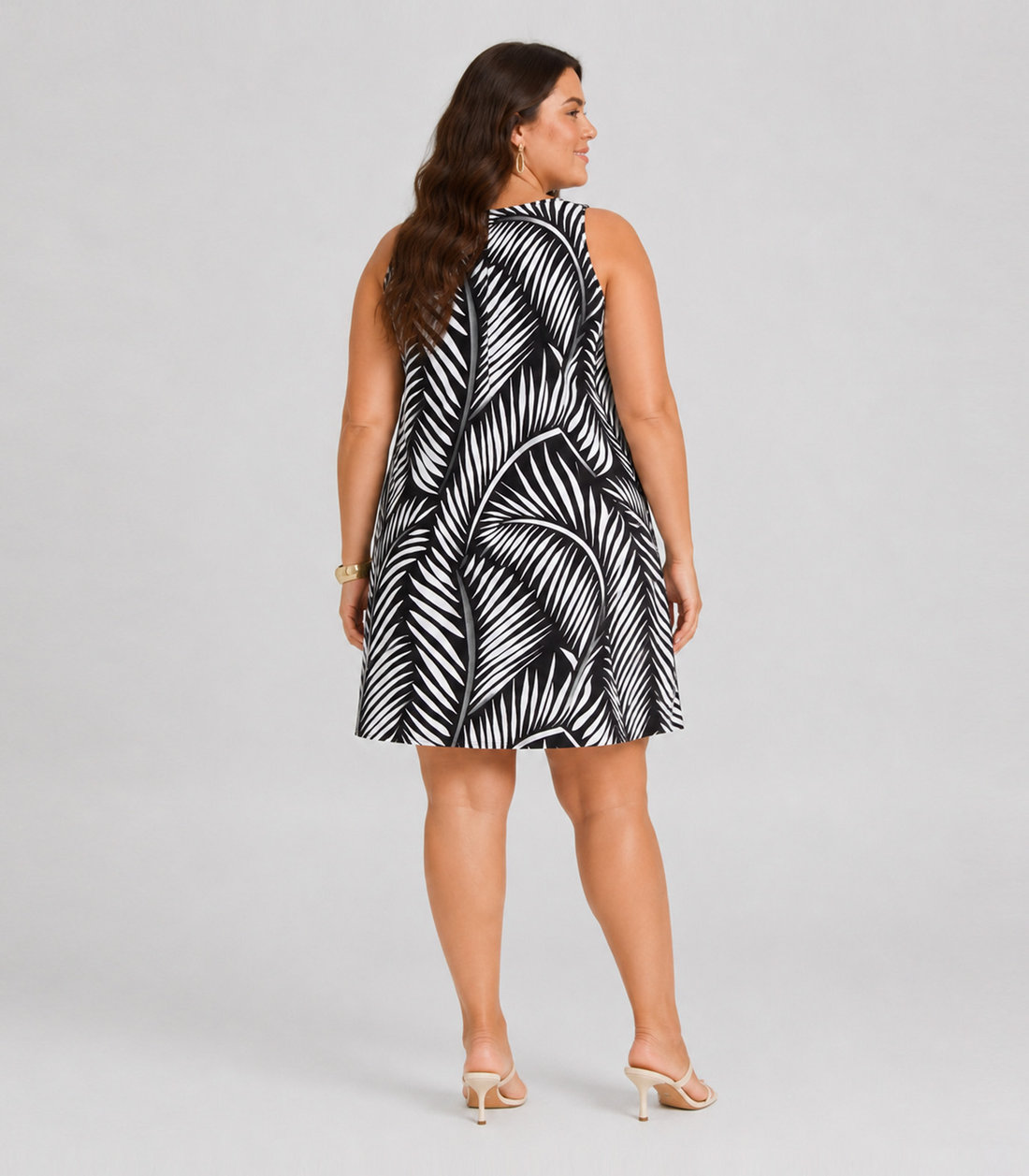 Vestido Curto Estampado Plus Size Infinita Cor Vestido Curto Estampado Plus Size Infinita Cor