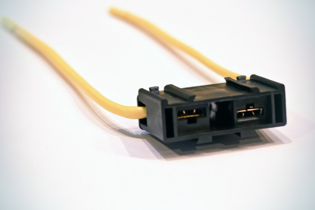 ISO302048 - PORTA FUSIVEL MAX 7,9 - FIO 1,5 MM - UN