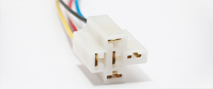 ISO305001 - PORTA RELE 40 AMP. - COM 5 FIOS - UN