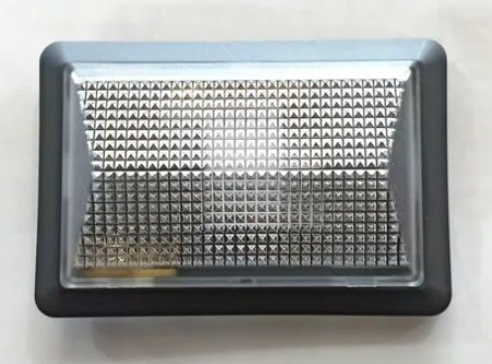 ISO1901166 - LANTERNA TETO RANGER 93/12 - F1000 92/98 - VALOR UNITARIO - PC ISO1901166 - LANTERNA TETO RANGER 93/12 - F1000 92/98 - VALOR UNITARIO - PC