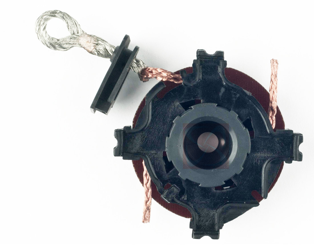 A-204-12V - PORTA ESCOVA PARTIDA ESCORT/ FIESTA/ SIENA/ UNO - 3 ESCOVAS - PC