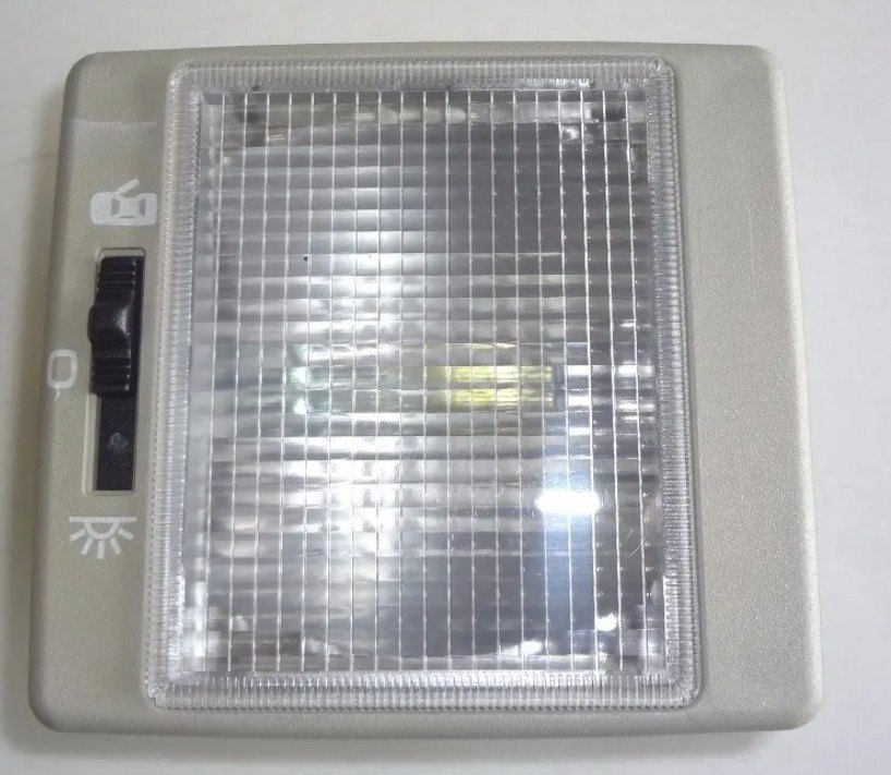 ISO1901137 - LANTERNA TETO SANTANA/ CAMINHAO VW (EMB. COM 01 PECA - VALOR UNITARIO) - PC ISO1901137 - LANTERNA TETO SANTANA/ CAMINHAO VW (EMB. COM 01 PECA - VALOR UNITARIO) - PC