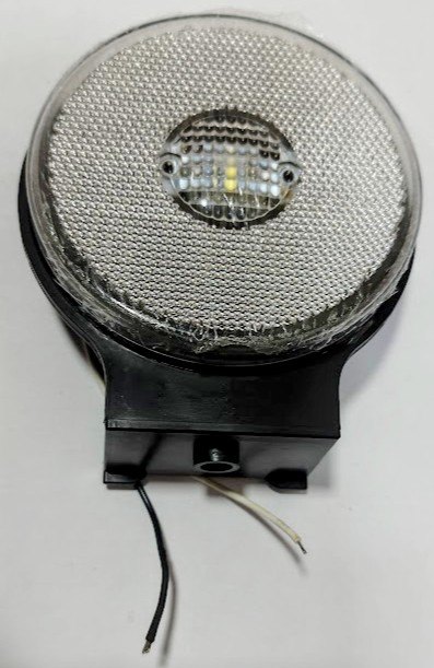 ISO22LTL85 BR 12/24V - LANTERNA LATERAL BRANCO 3 LED 85MM 12/24V C/ SUPORTE INTEGRADO (EMB. COM 01 PECA- VALOR UNITARIO) - PC ISO22LTL85 BR 12/24V - LANTERNA LATERAL BRANCO 3 LED 85MM 12/24V C/ SUPORTE INTEGRADO (EMB. COM 01 PECA- VALOR UNITARIO) - PC