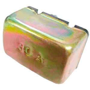 IM11090 - DISJUNTOR TERMICO 12V 30AH - UN IM11090 - DISJUNTOR TERMICO 12V 30AH - UN