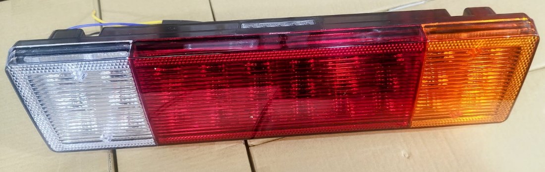 ISO17L1015 12/24V LD - LANTERNA TRASEIRA LED TIPO MB/ UNIVERSAL LD 12/24V SEM VIGIA (EMB. COM 01 PECA- VALOR UNITARIO) - PC ISO17L1015 12/24V LD - LANTERNA TRASEIRA LED TIPO MB/ UNIVERSAL LD 12/24V SEM VIGIA (EMB. COM 01 PECA- VALOR UNITARIO) - PC