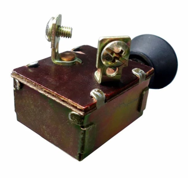 DNI2085 - CHAVE LUZ UNIVERSAL 1 TOQUE (COM PARAFUSO) (EMB. COM 01 PECA- VALOR UNITARIO) - PC