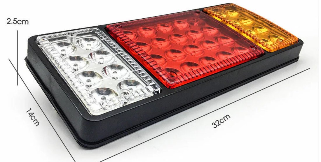 ISO225302 12/24V - LANTERNA TRASEIRA LED UNIVERSAL 12/24V (EMB. COM 01 PECA- VALOR UNITARIO) - PC ISO225302 12/24V - LANTERNA TRASEIRA LED UNIVERSAL 12/24V (EMB. COM 01 PECA- VALOR UNITARIO) - PC