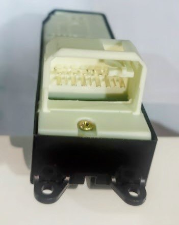 ISO17I34490 - INTERRUPTOR VIDRO ELETRICO TOYOTA HILUX 98 04/ CAMRY 97 - PC