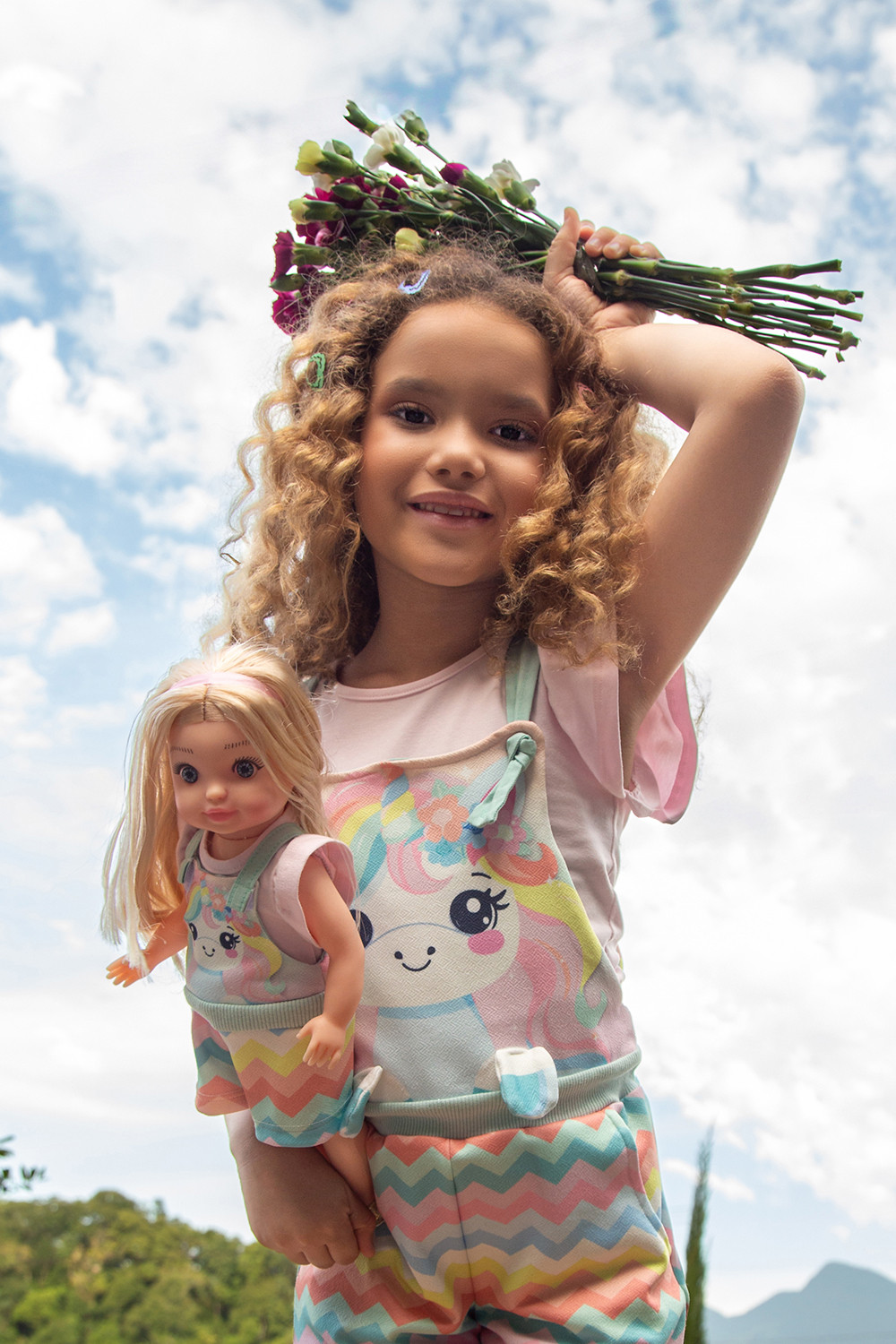 Conjunto jardineira unicórnio