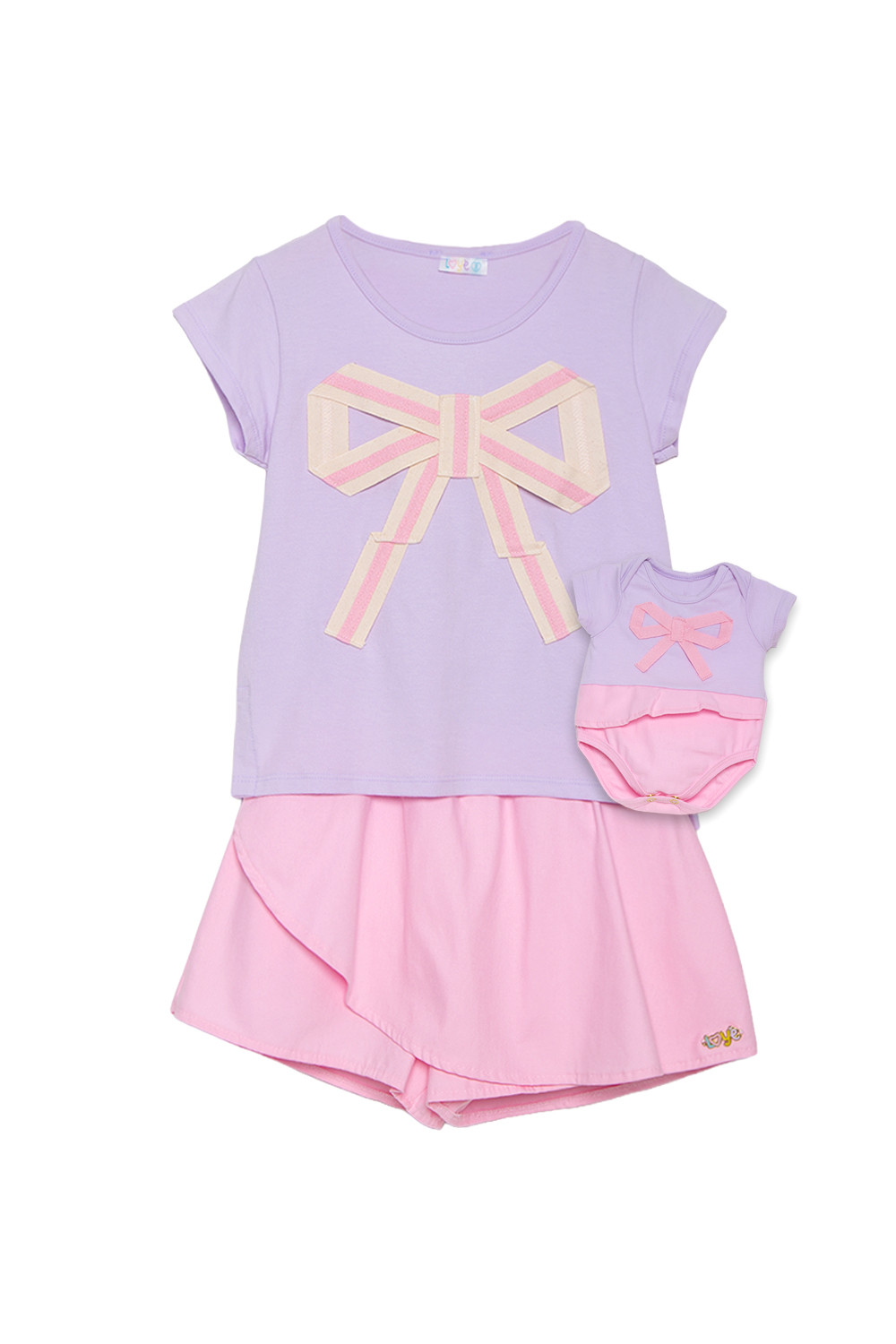 Conjunto blusa laço com shorts saia sarja Conjunto blusa laço com shorts saia sarja