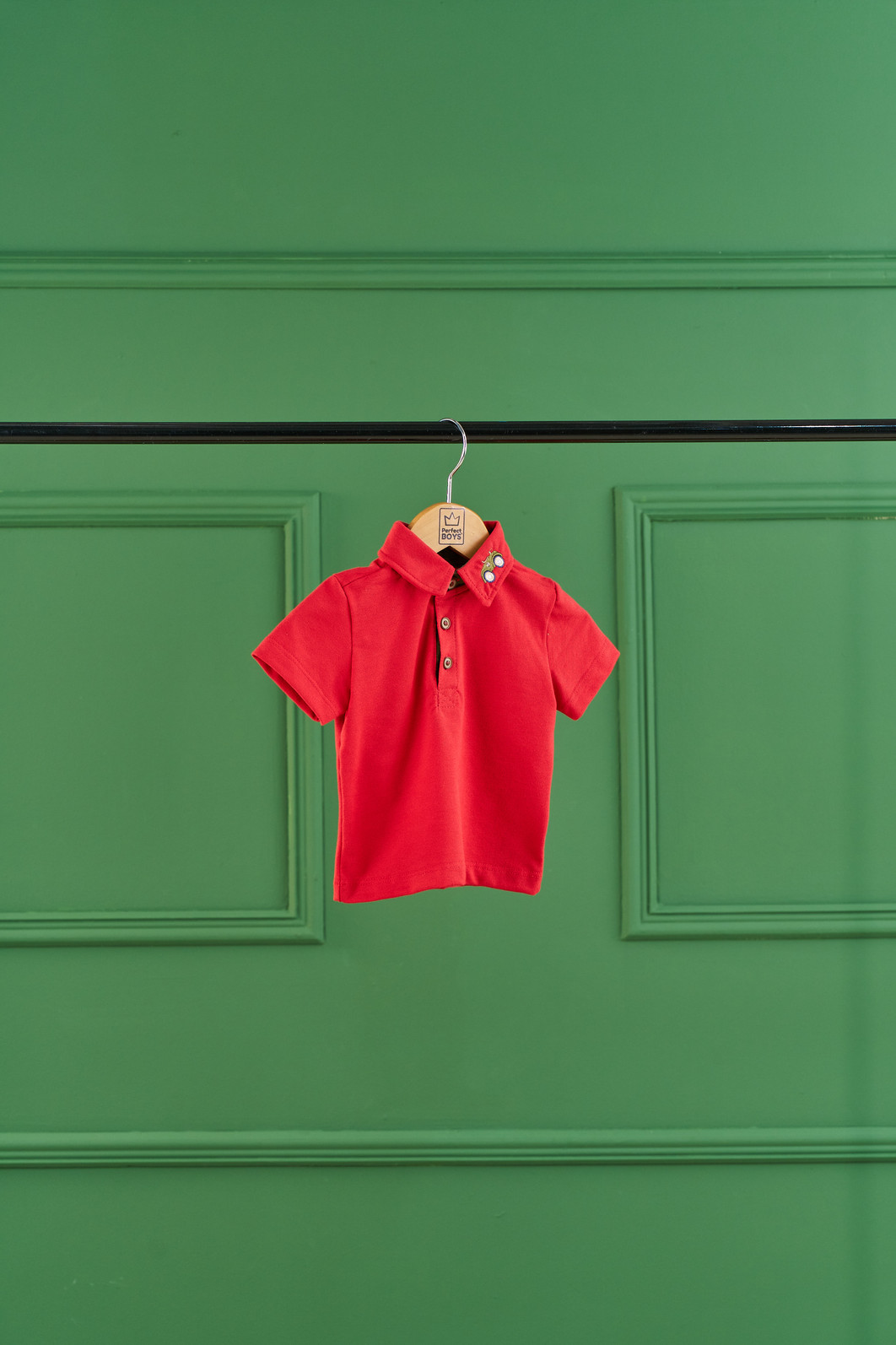 CONJUNTO POLO EM PIQUET E SHORT EM SARJA CONJUNTO POLO EM PIQUET E SHORT EM SARJA