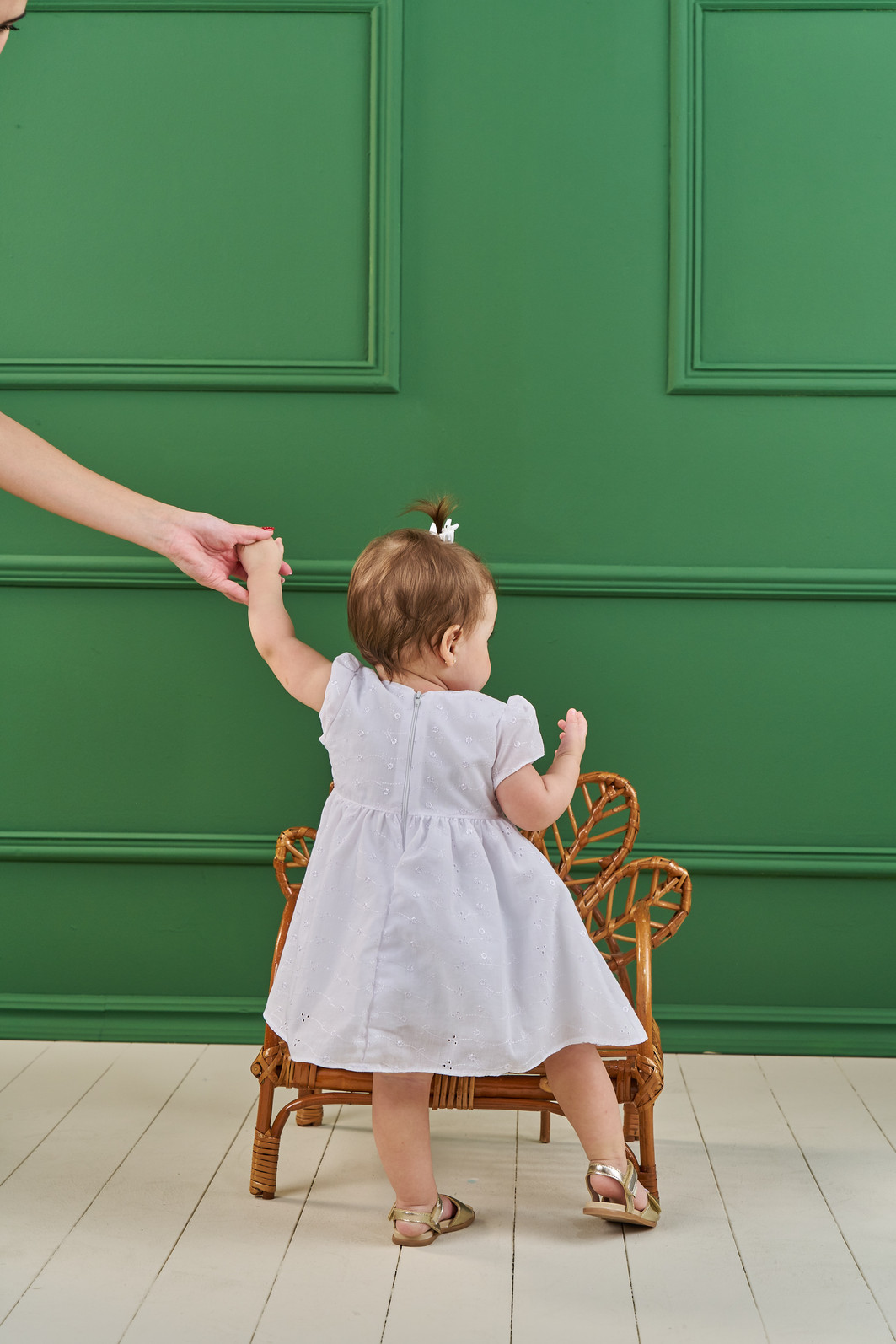 VESTIDO EM TECIDO BORDADO