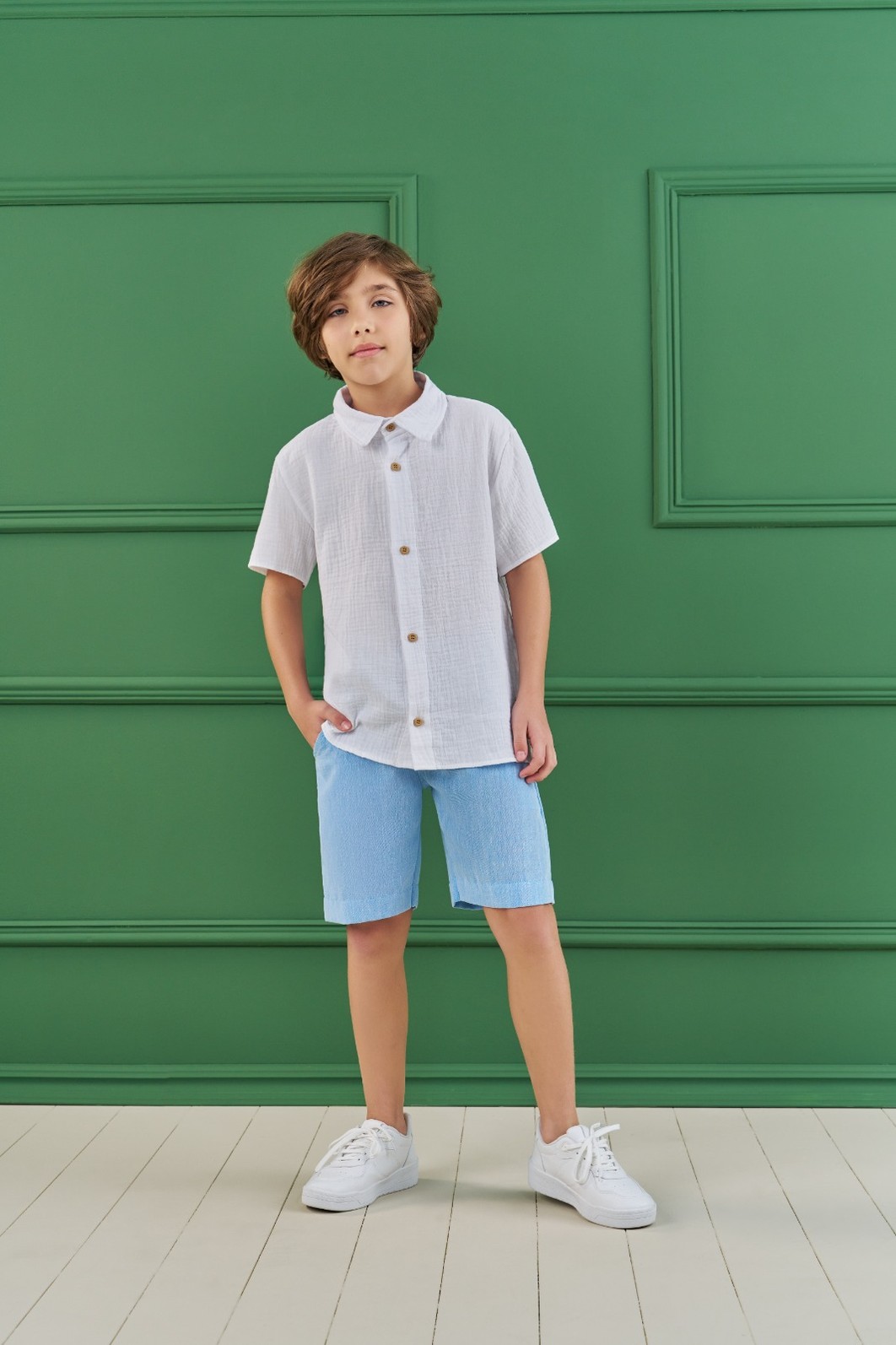 CONJUNTO CAMISA EM GAZE HEAVY E SHORT EM TECIDO POLYLINHO CONJUNTO CAMISA EM GAZE HEAVY E SHORT EM TECIDO POLYLINHO