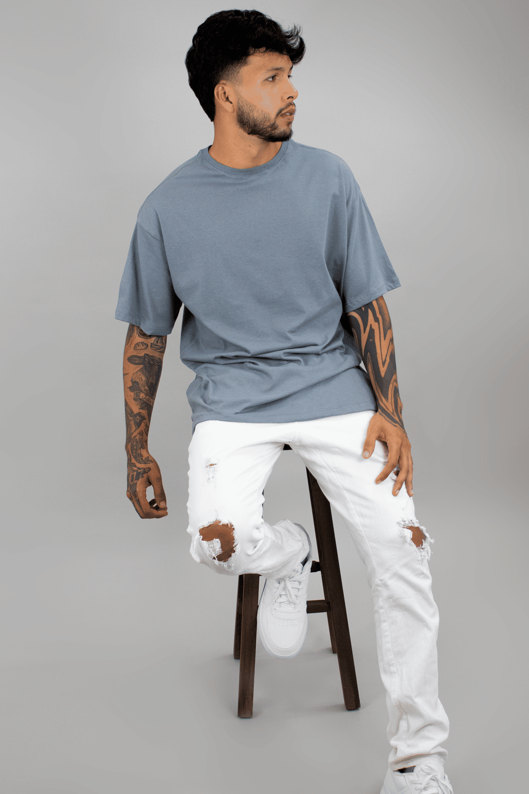 T-shirt Oversized Masculina Cinza Luxo Urbano T-shirt Oversized Masculina Cinza Luxo Urbano