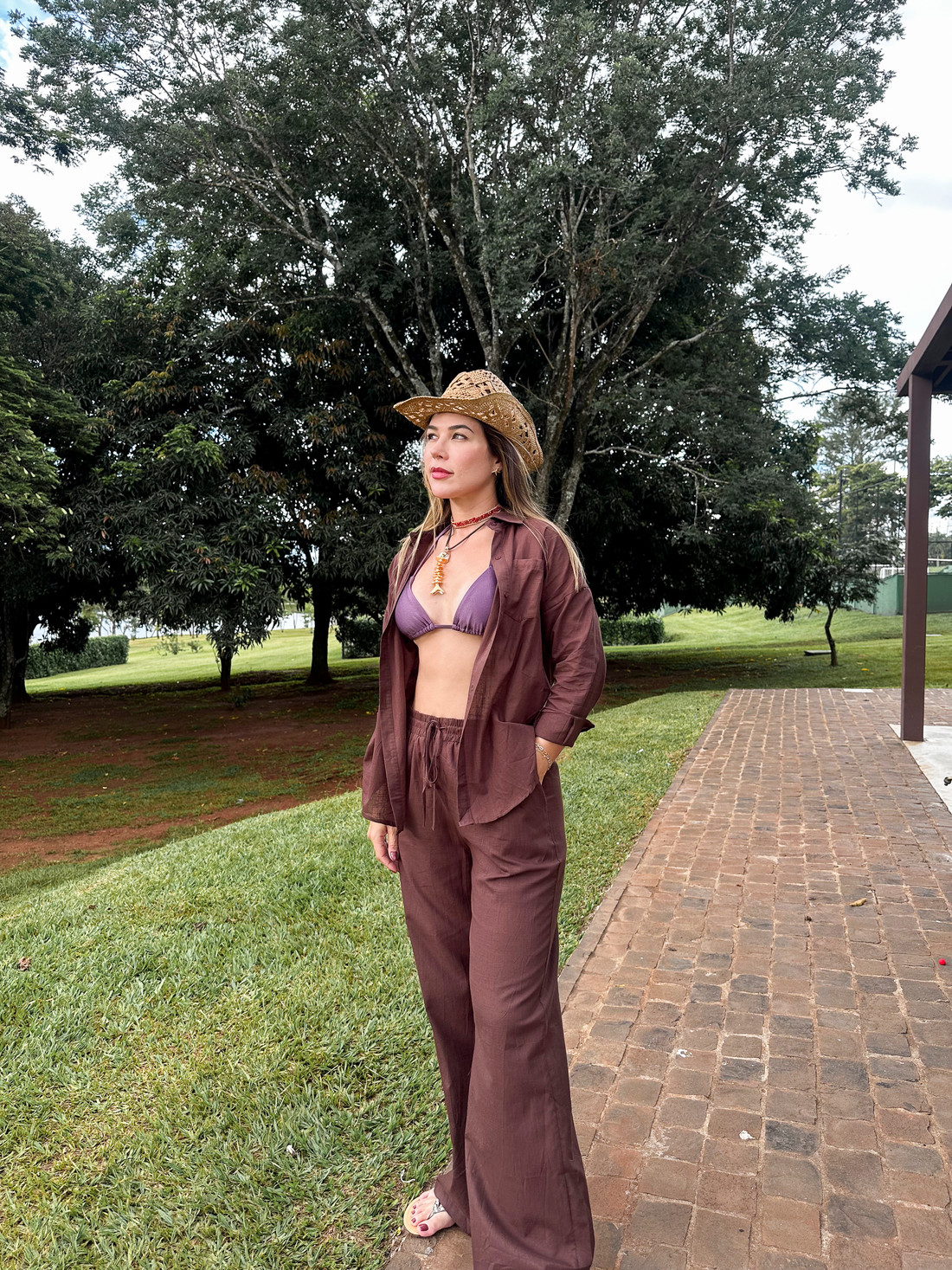 Conjunto Francesca Café Conjunto Francesca Café