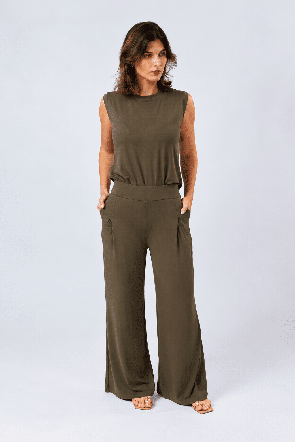 CONJUNTO REGATA E CALÇA COMODITA CONJUNTO REGATA E CALÇA COMODITA