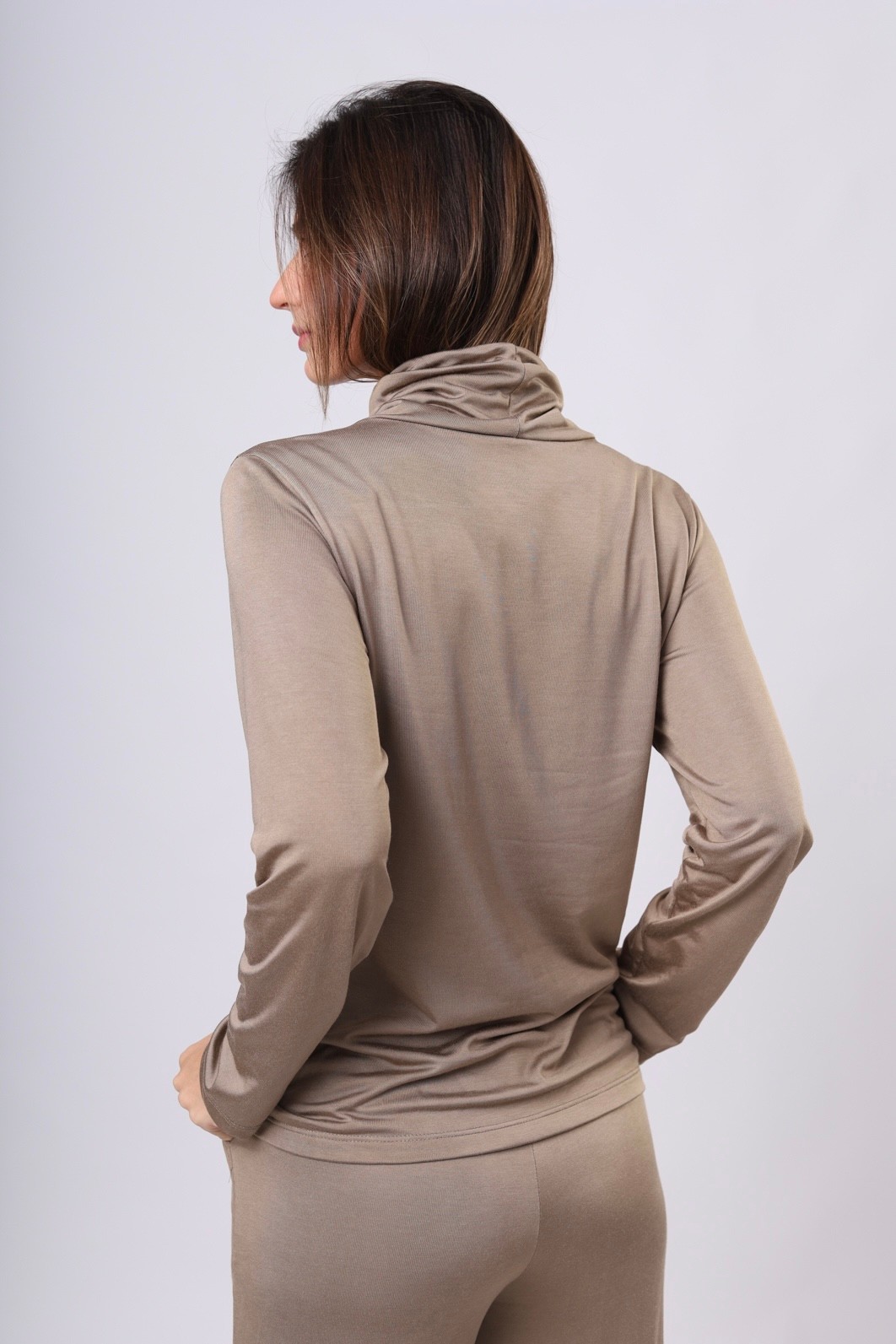 CONJUNTO GOLA CASA VELATO - DUSTY OLIVE - Calça + Blusa Gola CONJUNTO GOLA CASA VELATO - DUSTY OLIVE - Calça + Blusa Gola