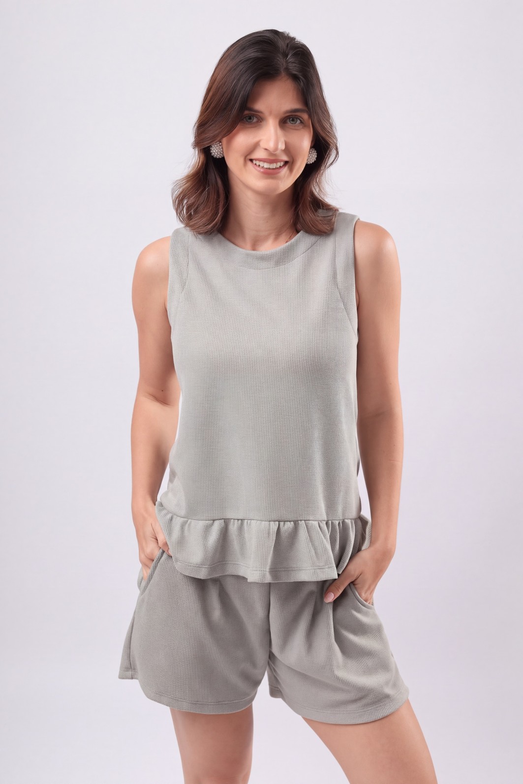CONJUNTO CAPRI - BRUMA (cinza claro com leve fundo de menta) CONJUNTO CAPRI - BRUMA (cinza claro com leve fundo de menta)