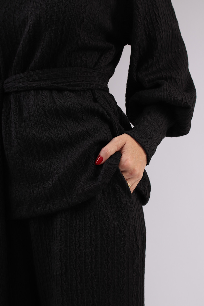 CONJUNTO GOLA ALTA TRAMA PRETO CONJUNTO GOLA ALTA TRAMA PRETO