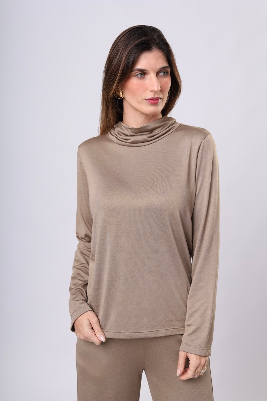 CONJUNTO GOLA CASA VELATO - DUSTY OLIVE - Calça + Blusa Gola CONJUNTO GOLA CASA VELATO - DUSTY OLIVE - Calça + Blusa Gola