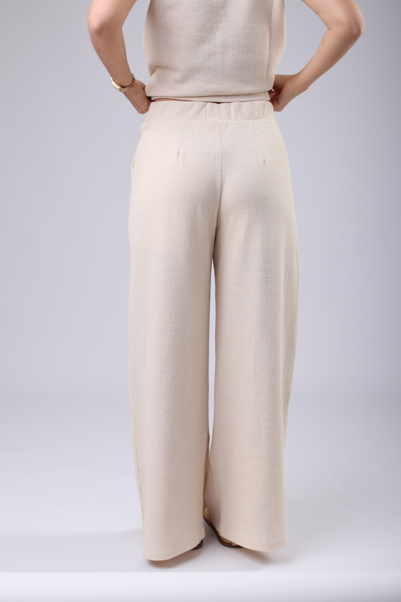 CONJUNTO PANNA MILK - BLUSA + CALÇA CONJUNTO PANNA MILK - BLUSA + CALÇA