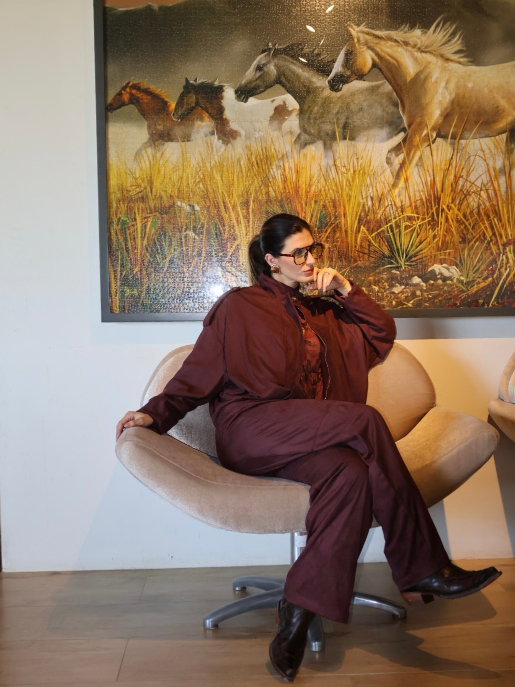 JAQUETA BORGONHA SUEDE BOMBER