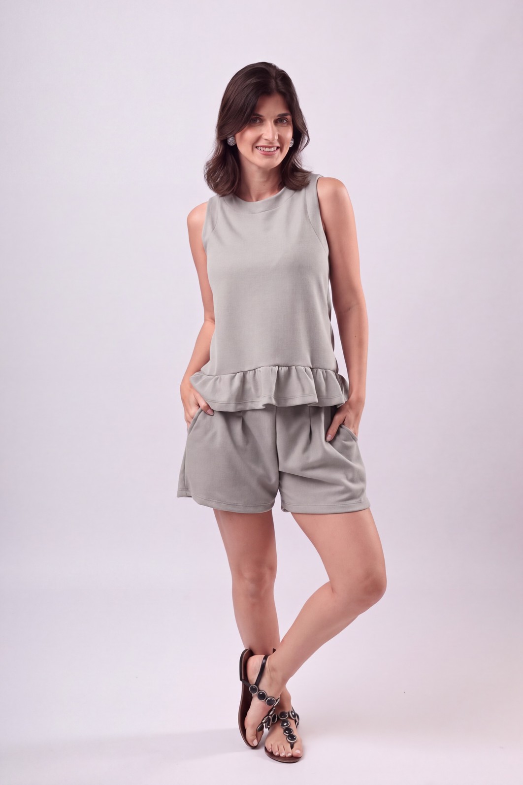 CONJUNTO CAPRI - BRUMA (cinza claro com leve fundo de menta) CONJUNTO CAPRI - BRUMA (cinza claro com leve fundo de menta)