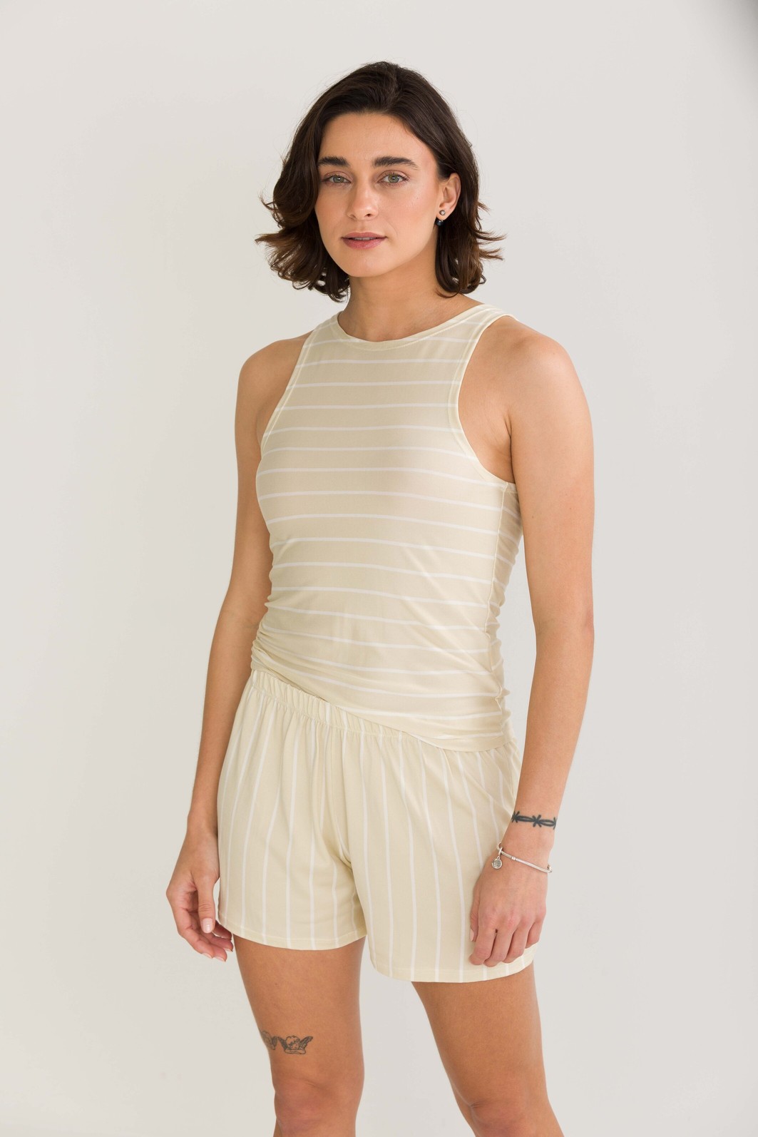 PIJAMA FEMININO REGATA LISTRA CREME