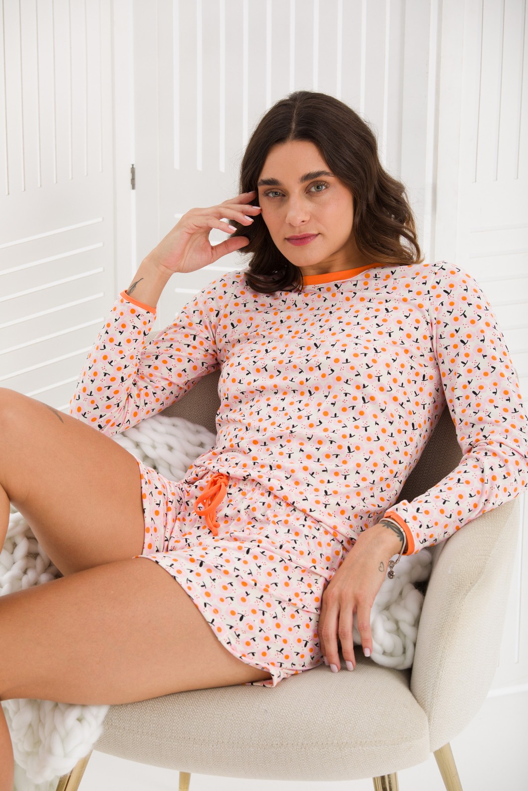 PIJAMA FEMININO MANGA LONGA TOQUE DE PÊSSEGO SHORT DOLL MINI FLORES