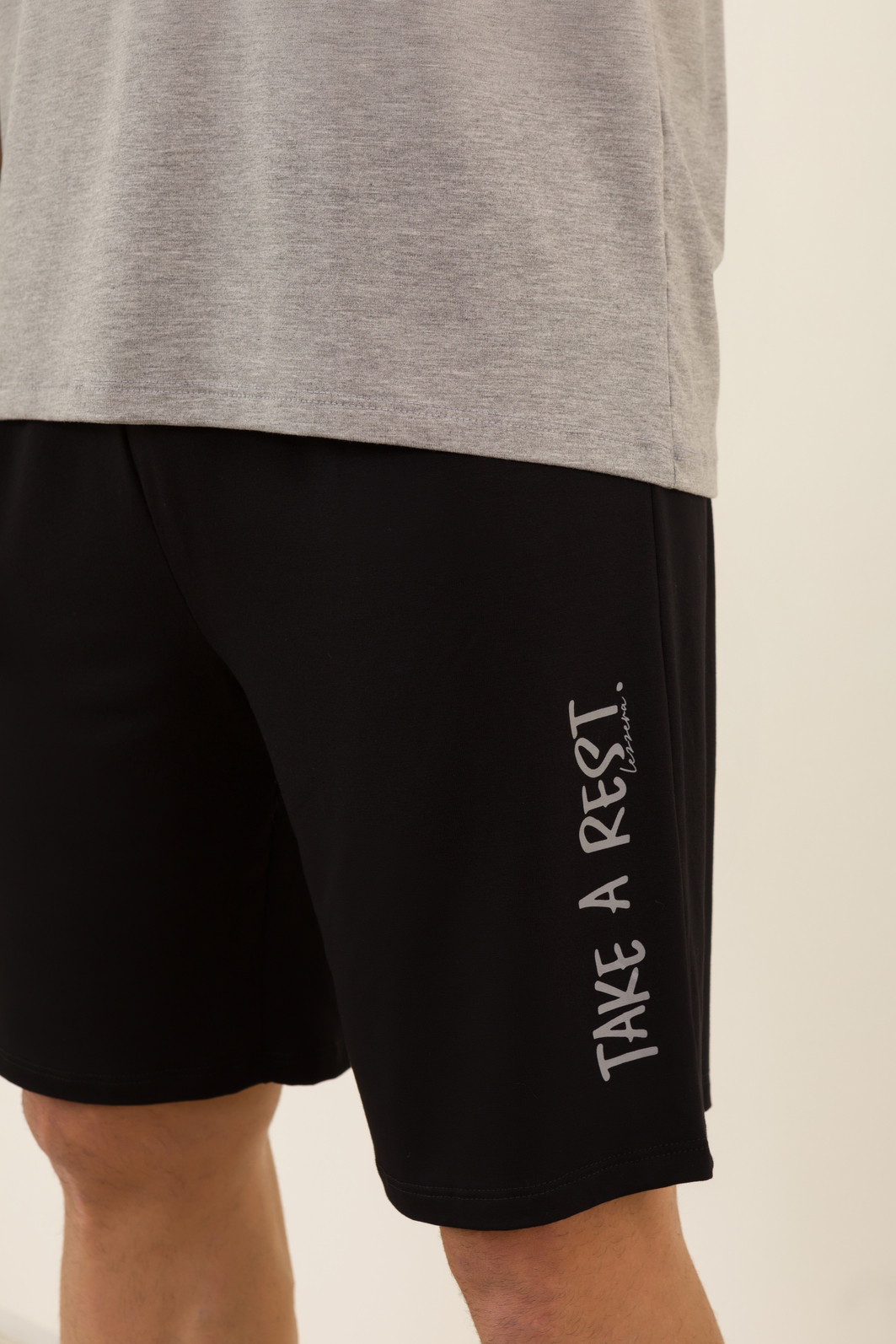 PIJAMA MASCULINO MANGA CURTA MESCLA COM RECORTE FRONTAL PIJAMA MASCULINO MANGA CURTA MESCLA COM RECORTE FRONTAL