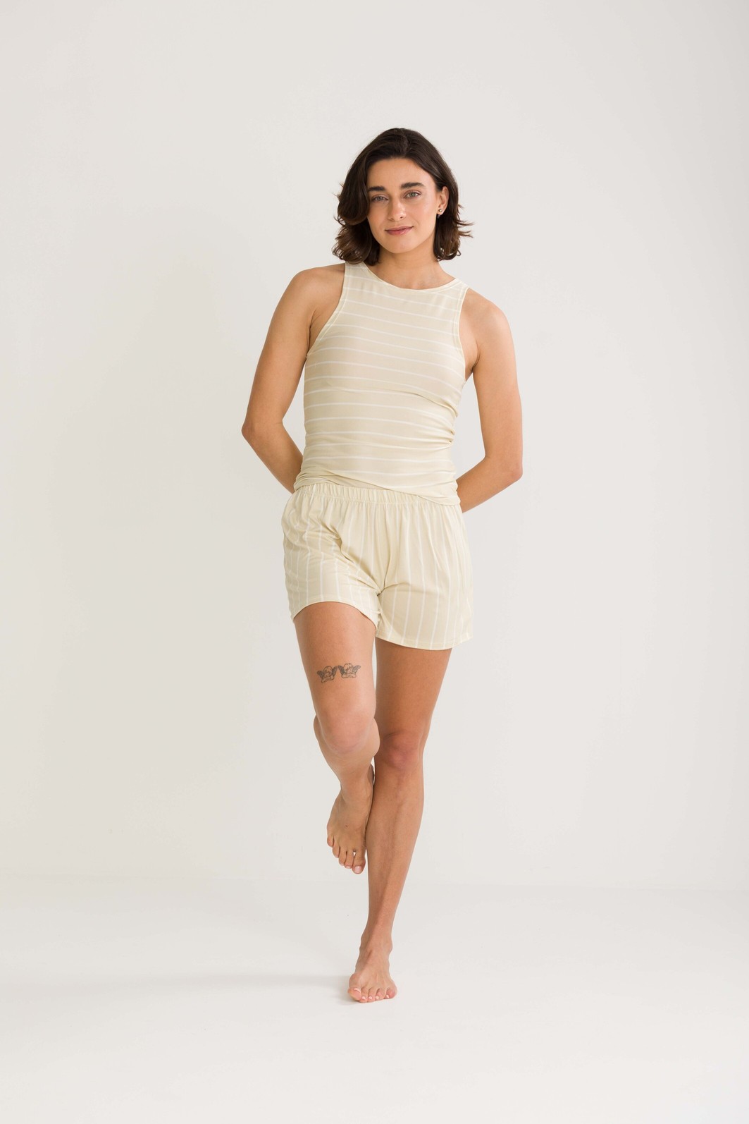 PIJAMA FEMININO REGATA LISTRA CREME