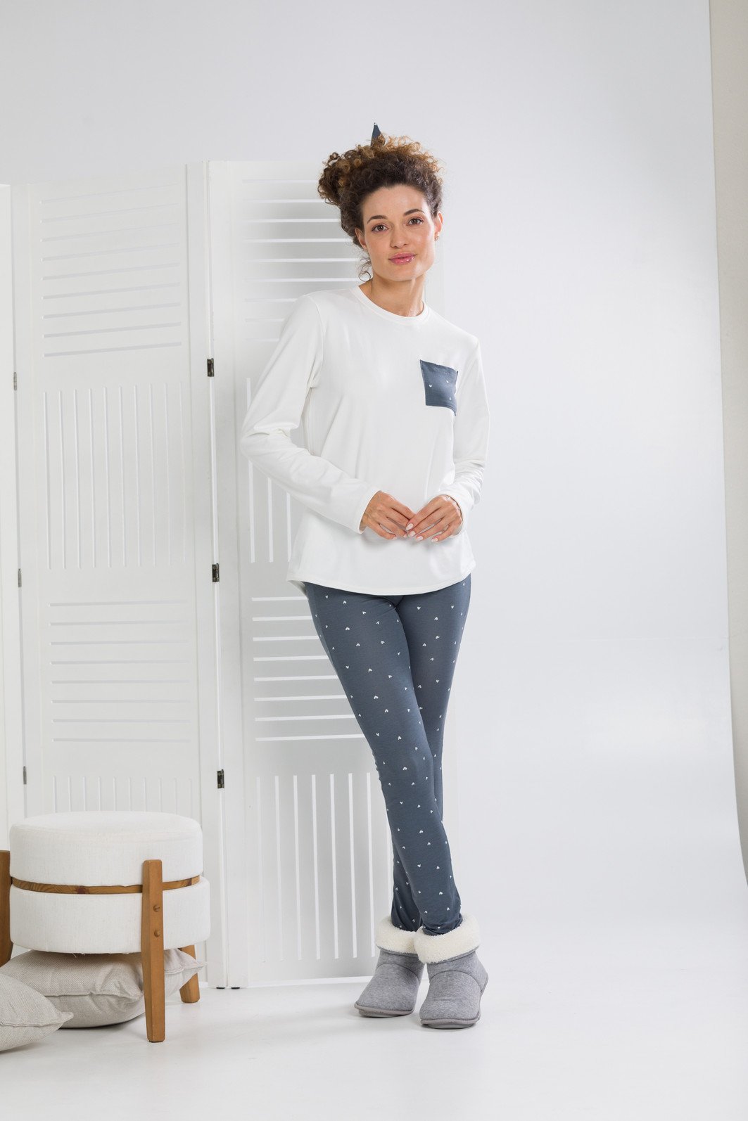 PIJAMA MANGA LONGA COM LEGGING CORAÇÕES