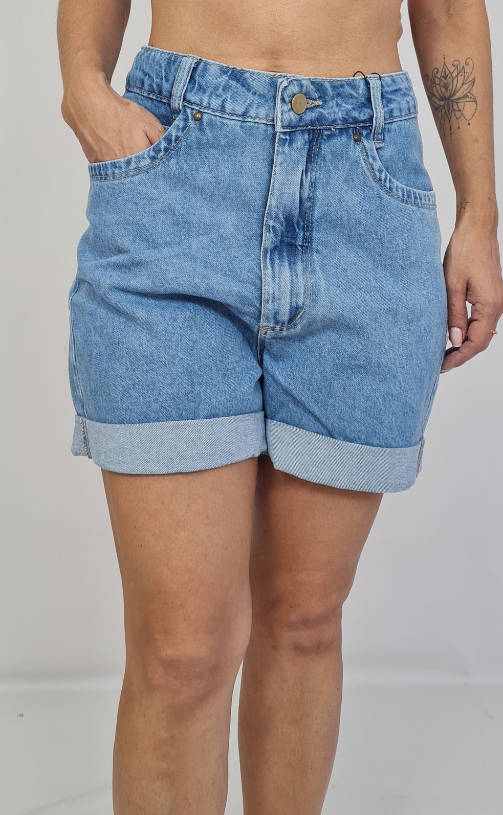 SHORT JEANS MOM PEONIA