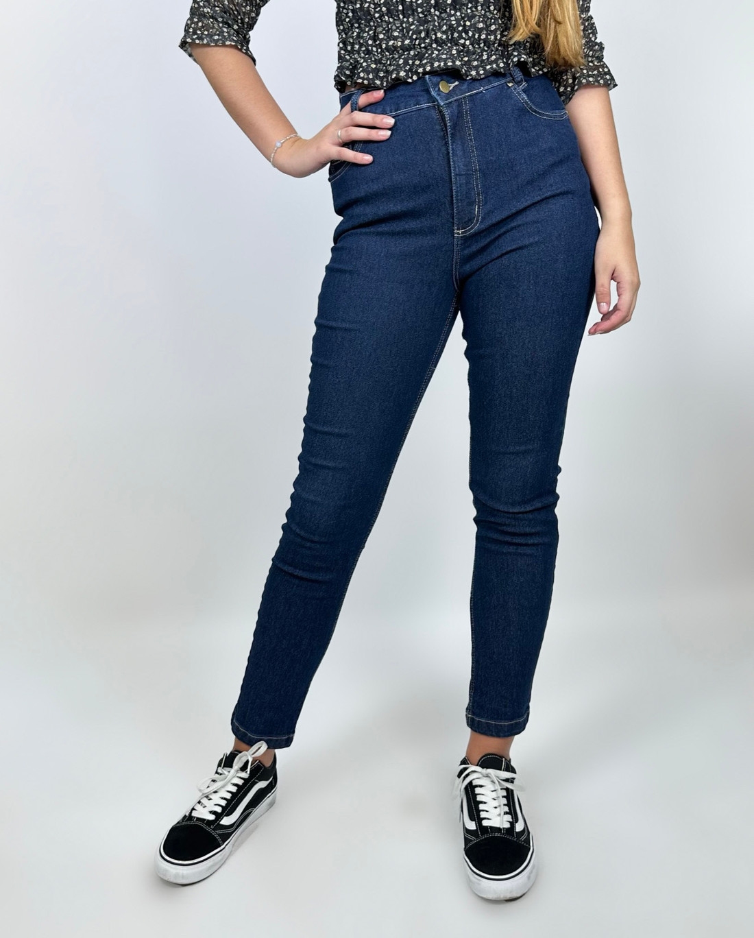 Calça Jeans Cigarrete Aurora Amaciado