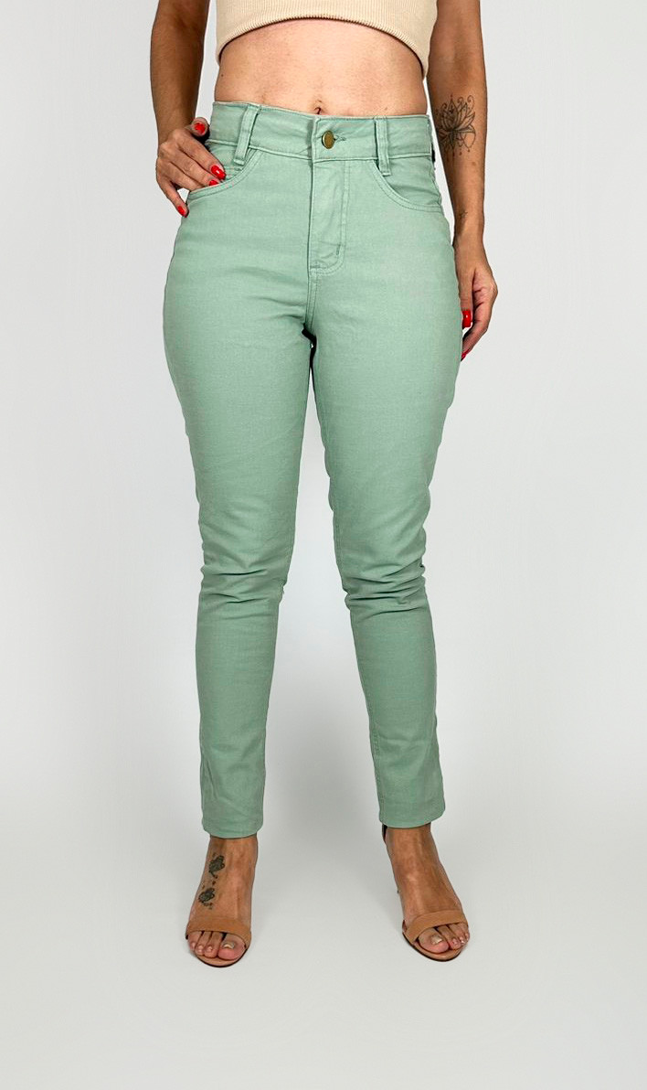 CALÇA VERDE CIGARRETE COLOR SKINNY JEANS