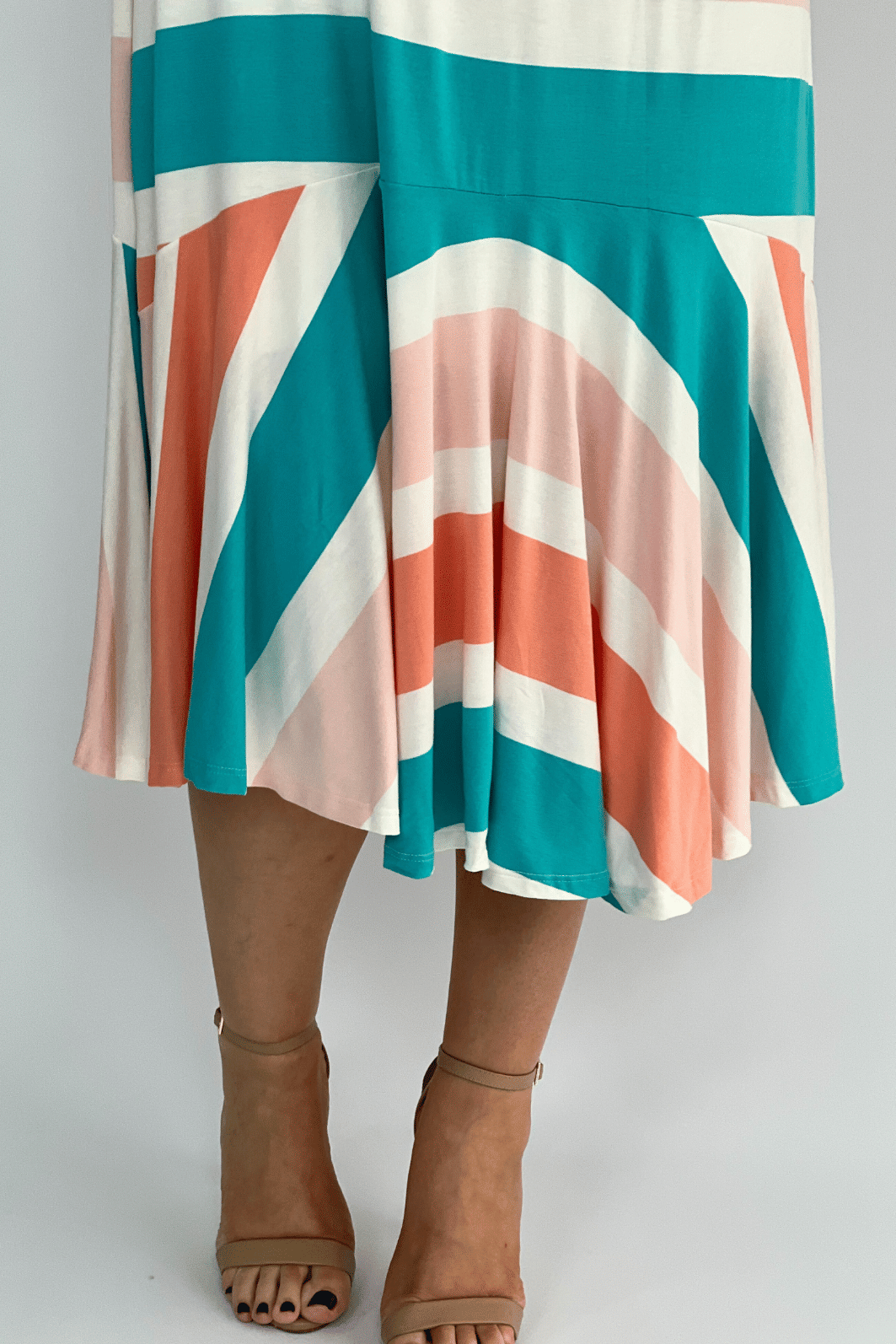 Vestido Tomara Que Caia Com Alcinha Magali Listrado Vestido Tomara Que Caia Com Alcinha Magali Listrado