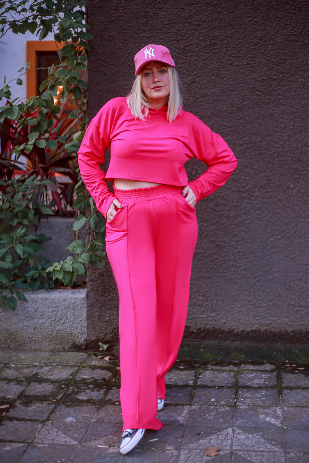 Moletom Cropped Feminino com Capuz Naomi