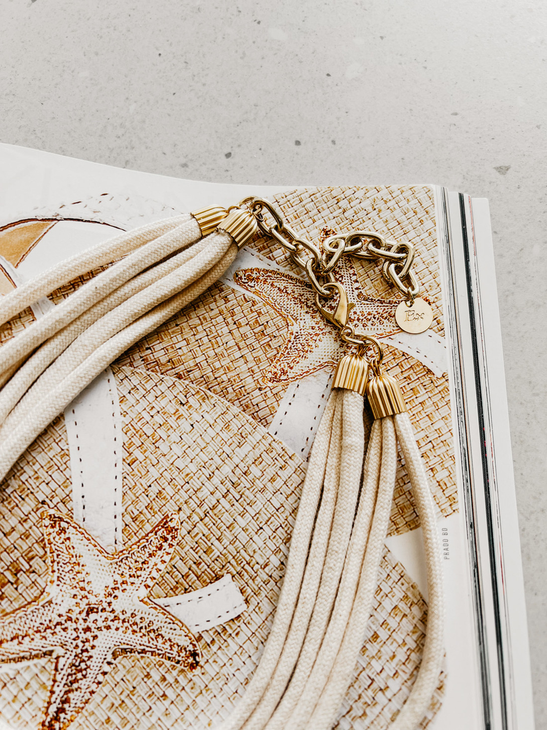 Colar Corda Feminino Off White Sisi - Mini Moni