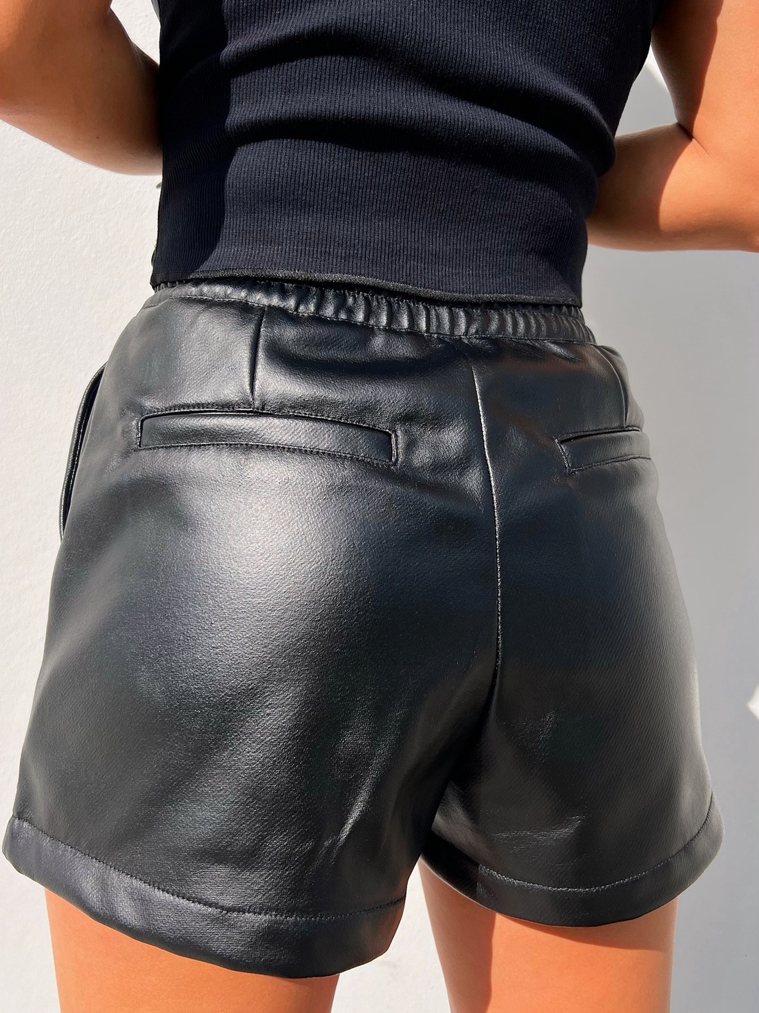 Shorts Curto De Couro Fake Preto Ayla Shorts Curto De Couro Fake Preto Ayla