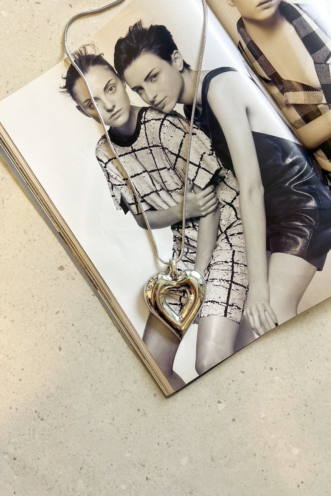 Colar Longo Coração - MiniMoni