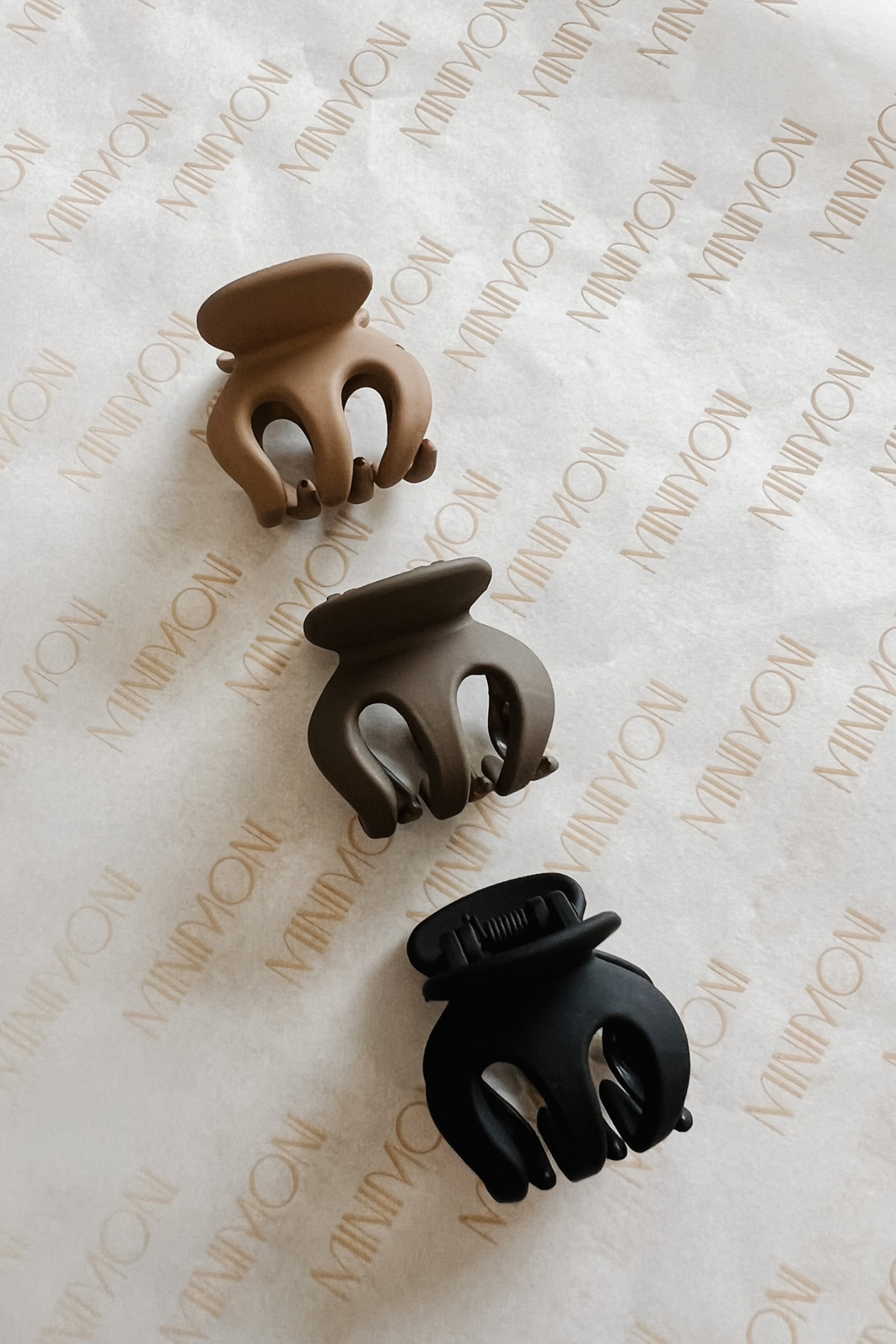 Mini Prendedor Pregadeira de Cabelo - Mini Moni