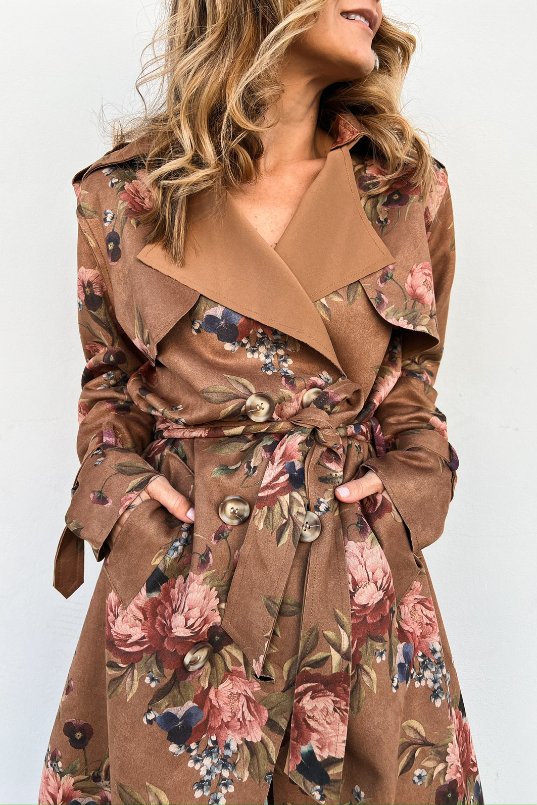 Sobretudo de Suede Floral Caramelo - Mini Moni