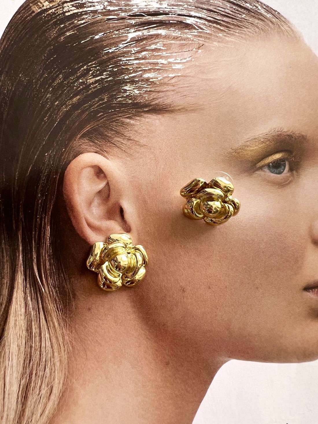 Brinco Flor CC Dourado